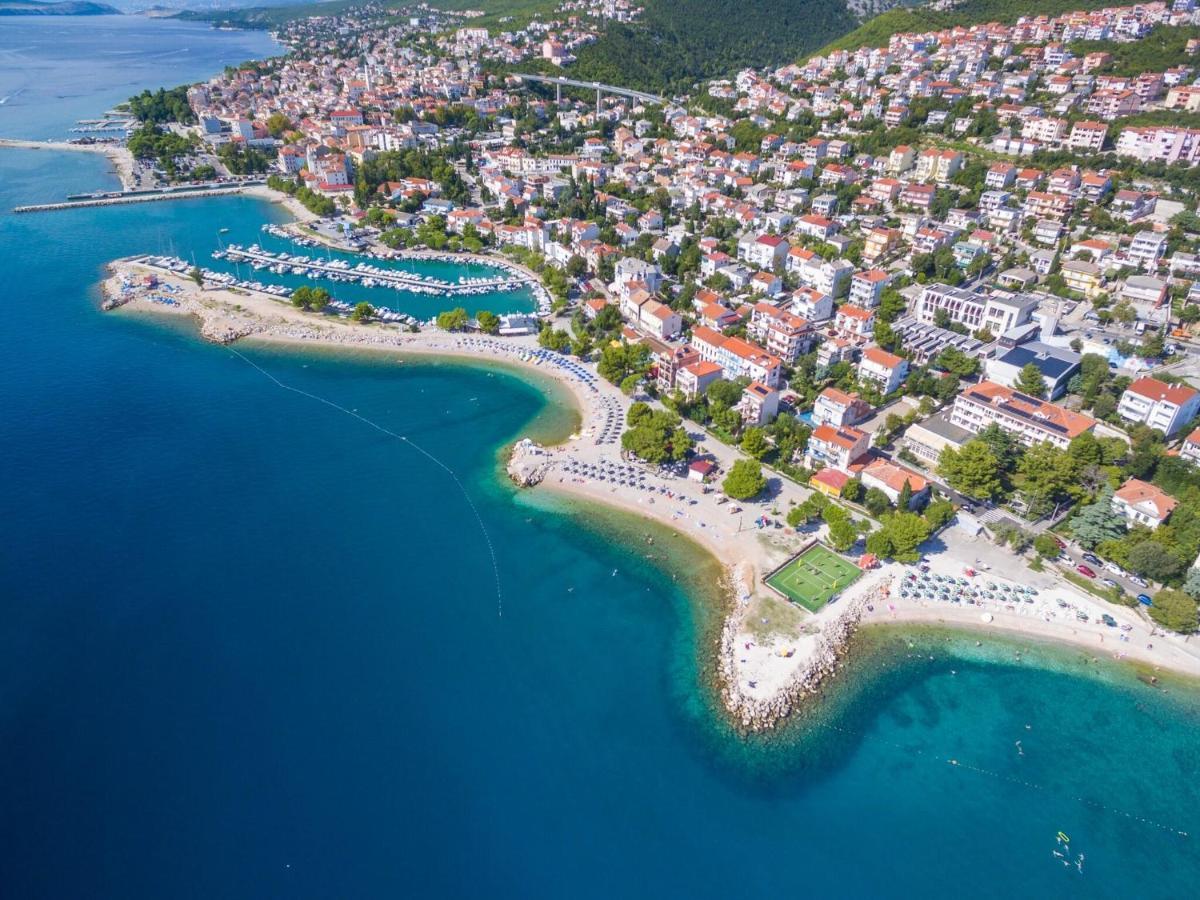 Apartments Luna Crikvenica Exteriör bild