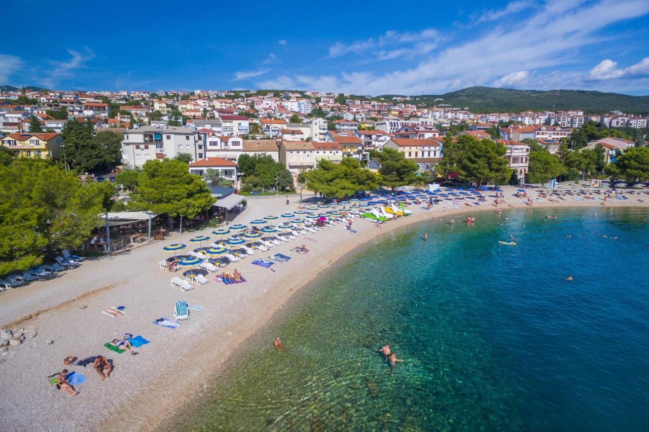 Apartments Luna Crikvenica Exteriör bild